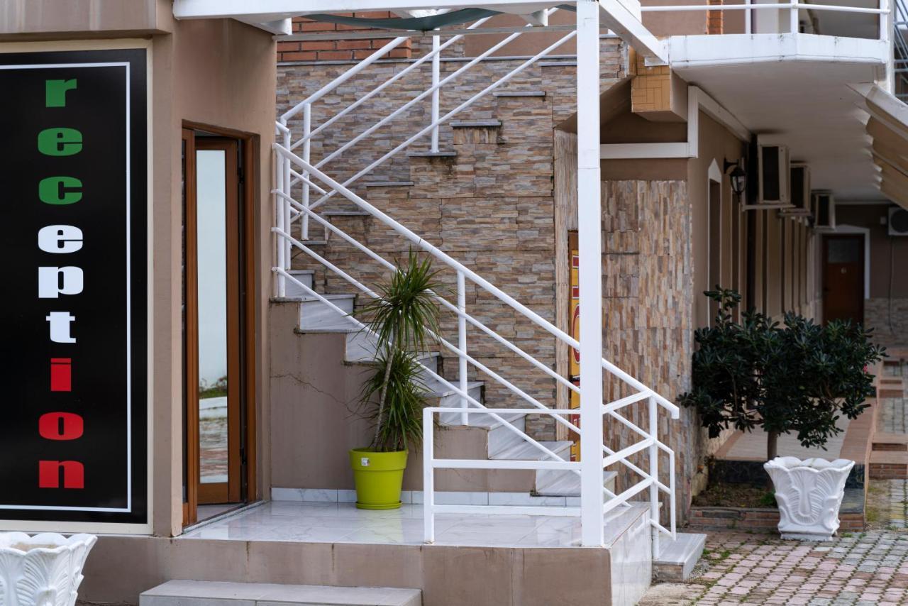 Dolce Italia Residence Radhimë 외부 사진
